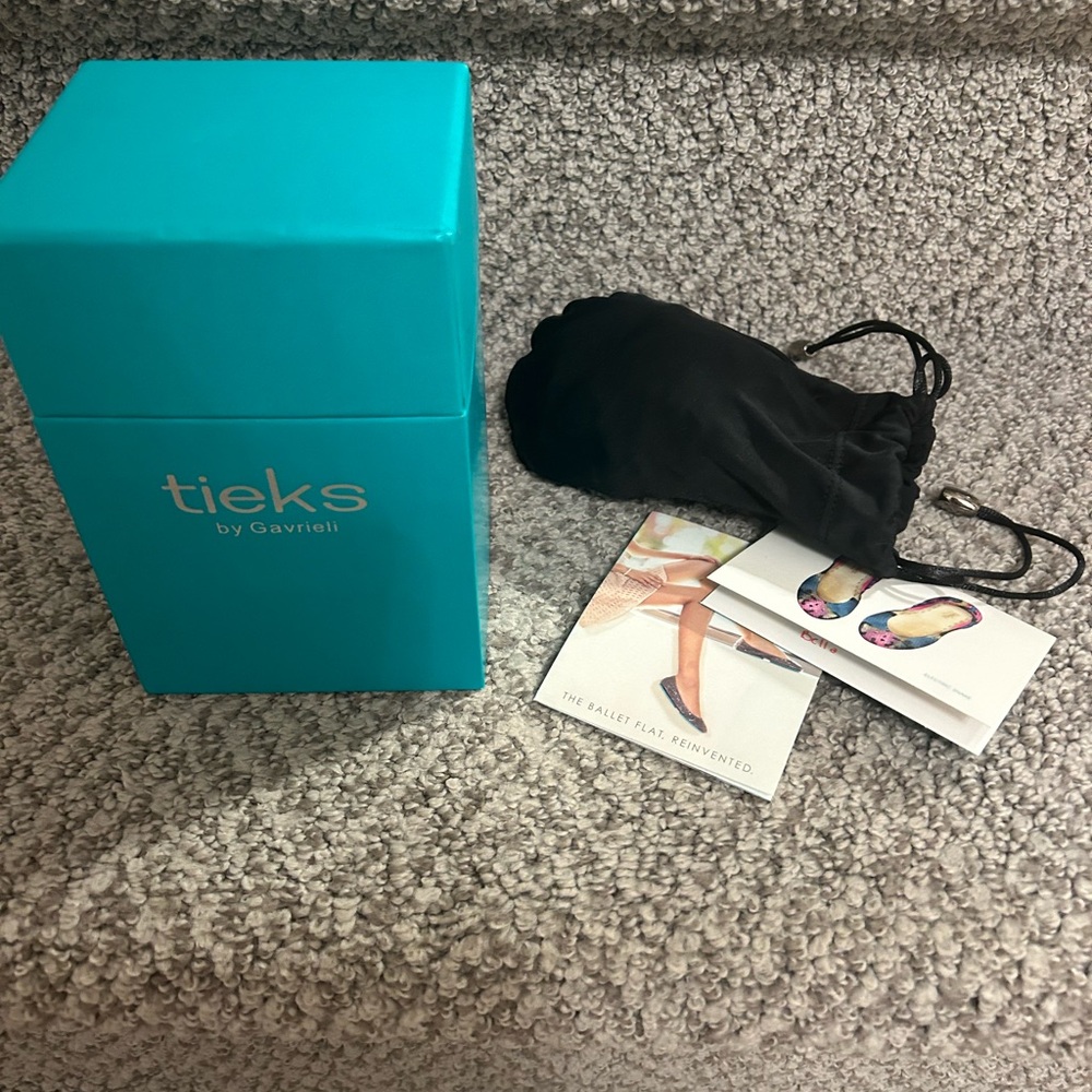 Tieks matte black in box - Picture 9 of 9